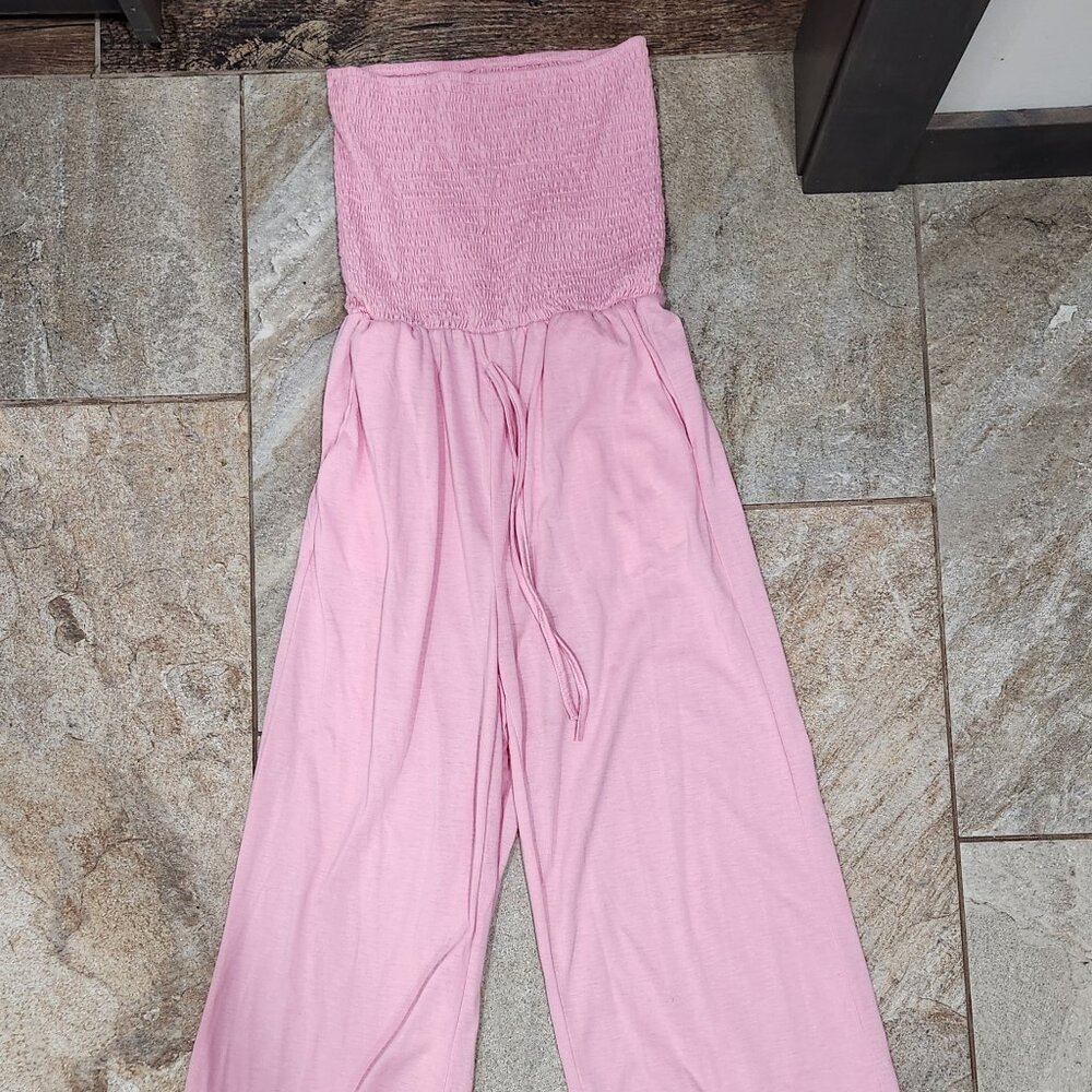 NWOT size small Smocked tube top romper.